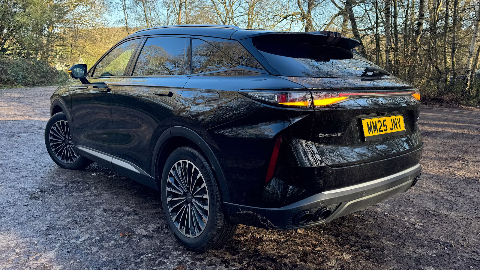 2025-Omoda-9-rear-quarter-static