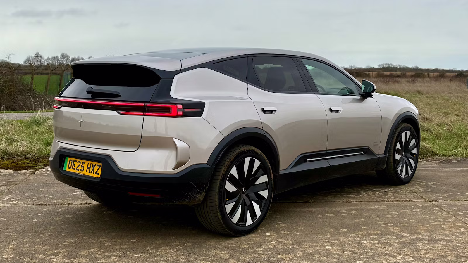 2025-Polestar-3-rear
