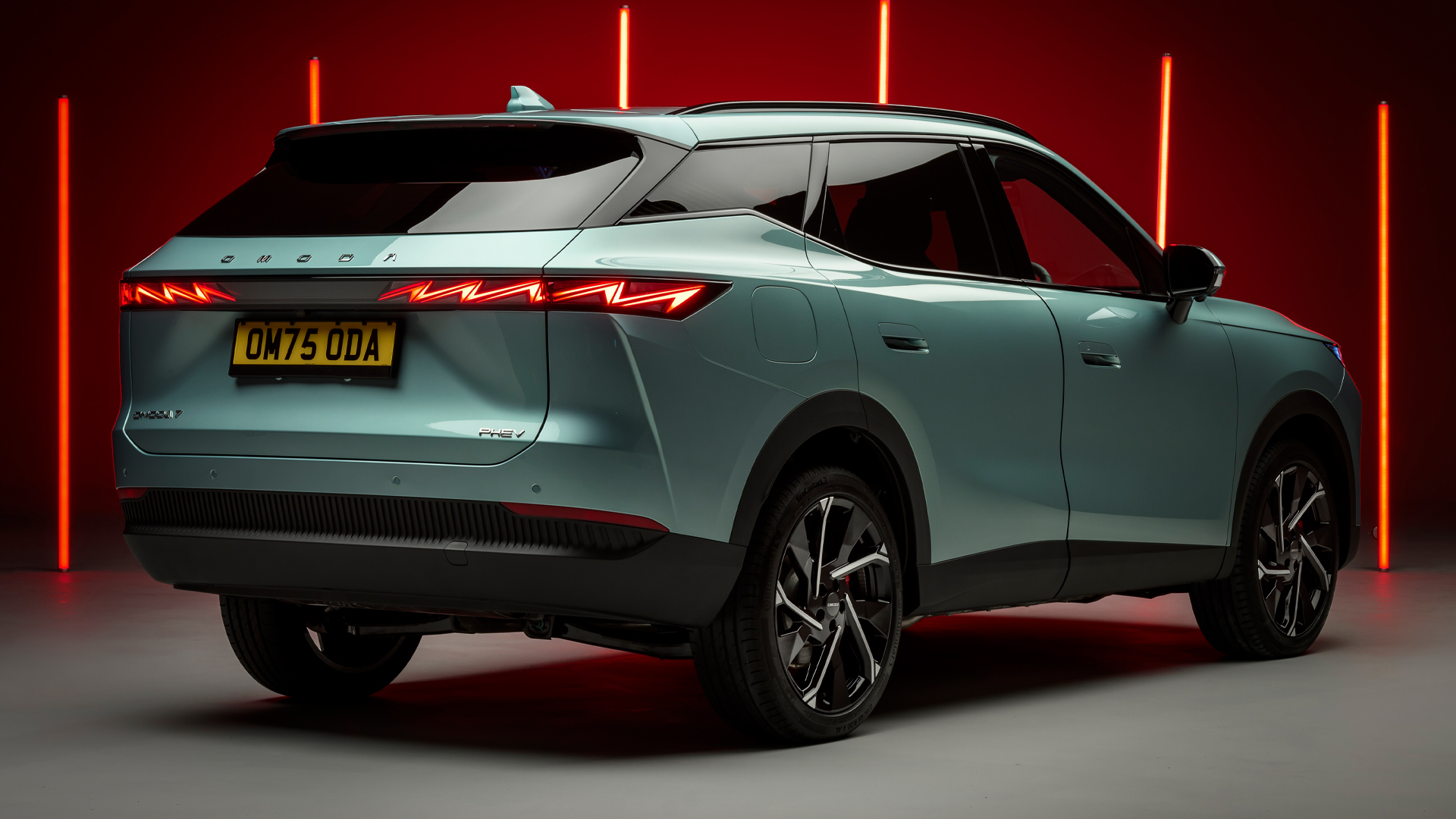 2026-Omoda-7-rear-static