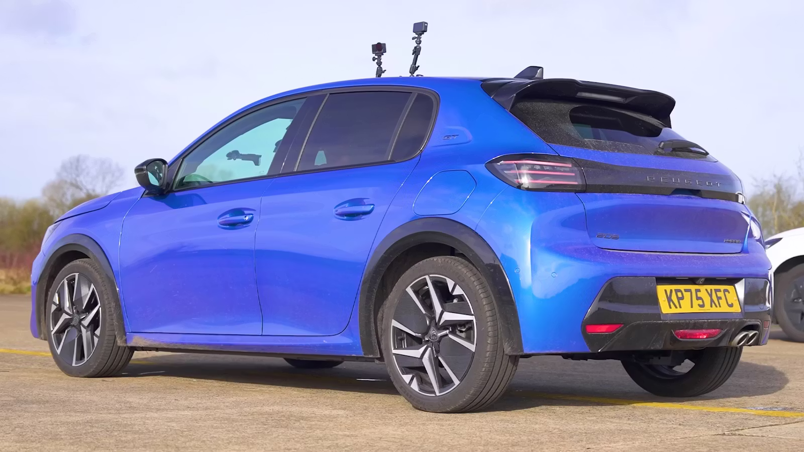 2026-Peugeot-208-rear-static-Carwow