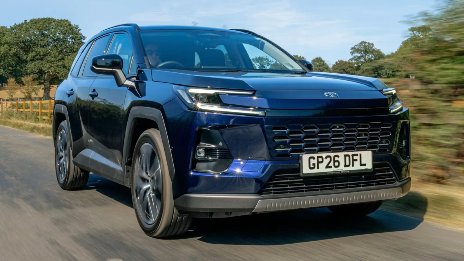 2026-Toyota-bZ4X-T-vs-RAV4-1
