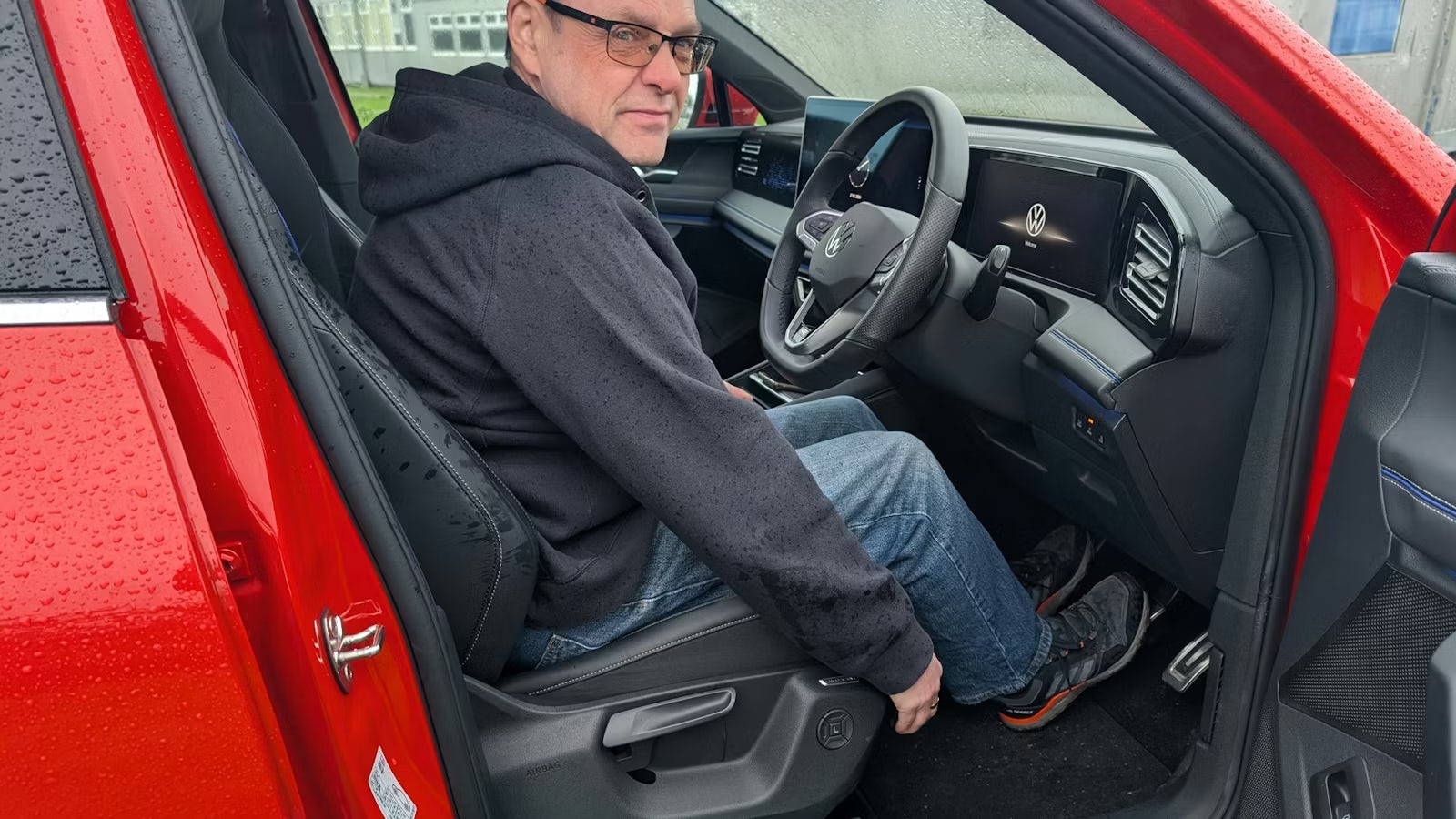 2026-Volkswagen-Tiguan-front-seat-Iain-Reid-Carwow