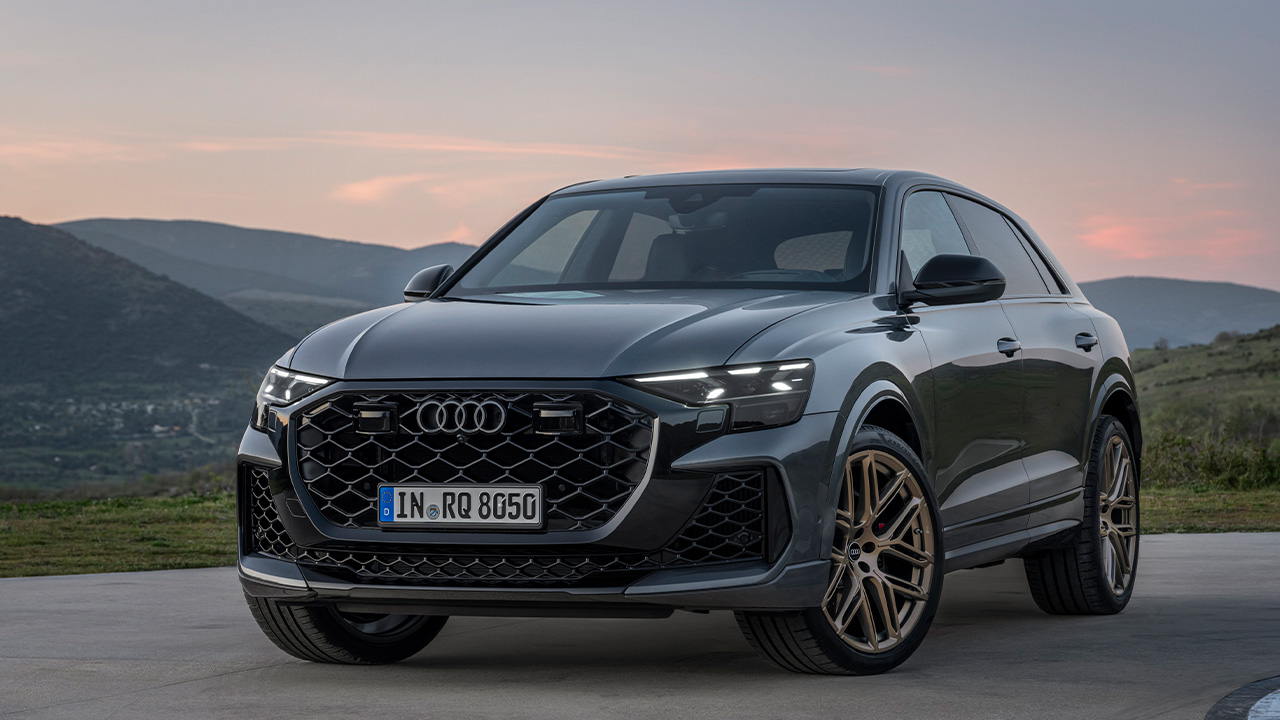 Audi RS Q8 Front