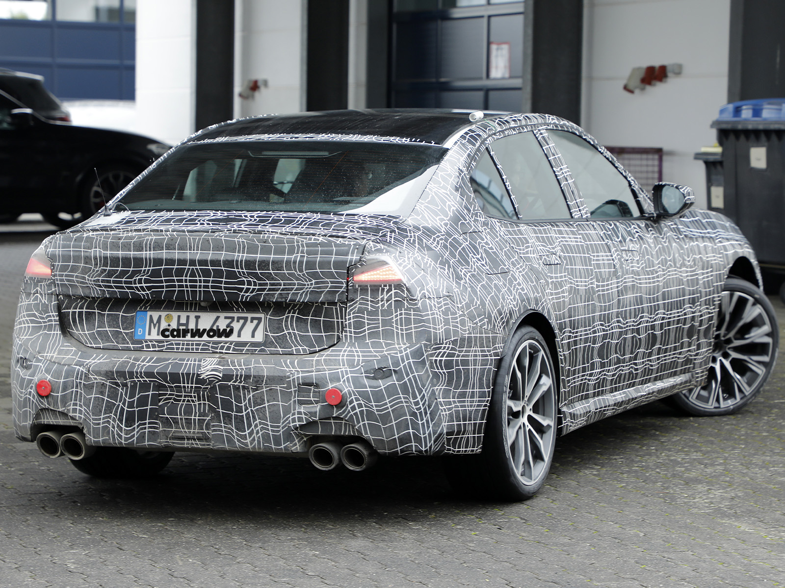 BMW 3er 2026 auf Testfahrt Heckansicht 2