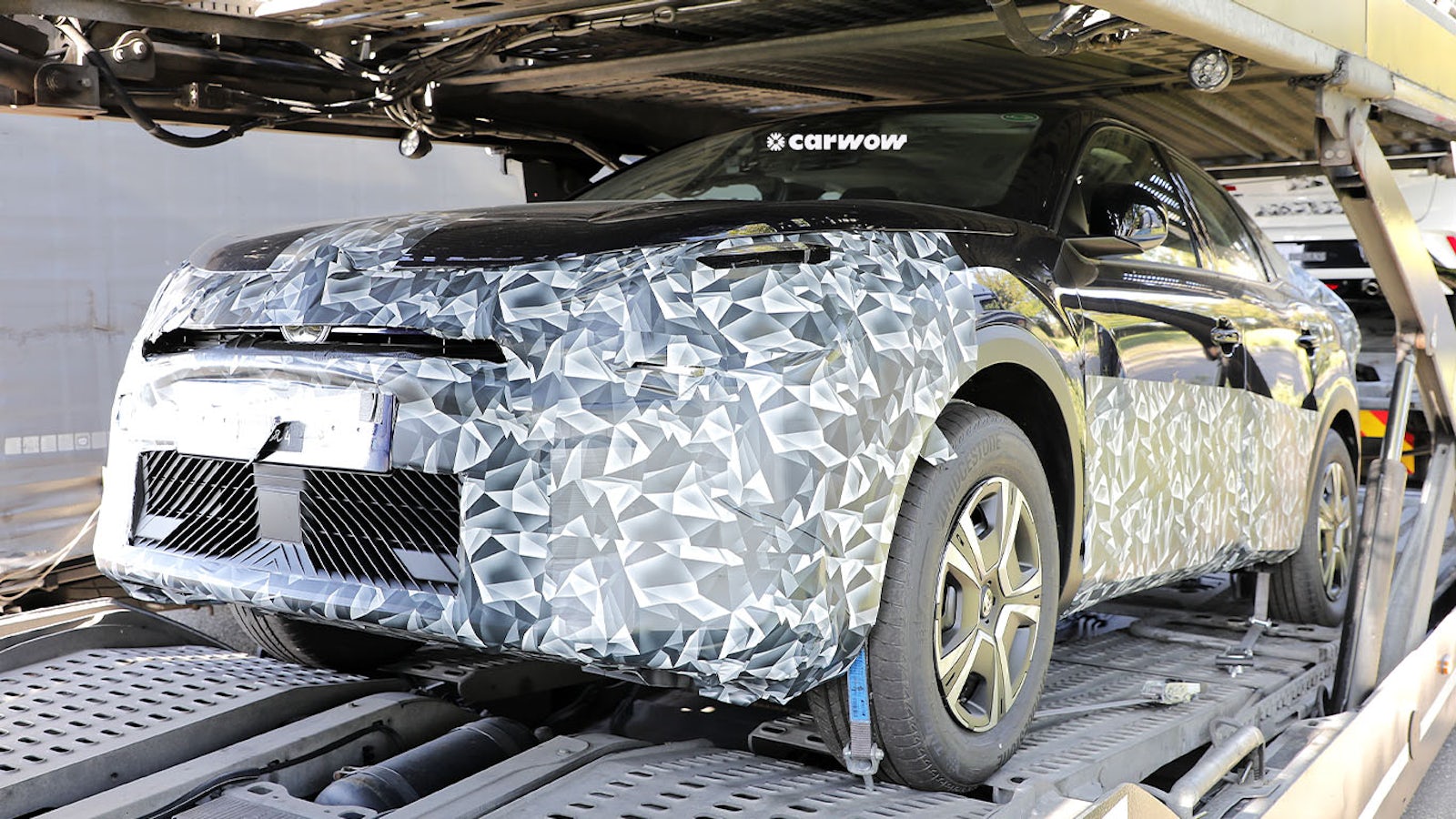 Citroen C4 Facelift auf Transporter