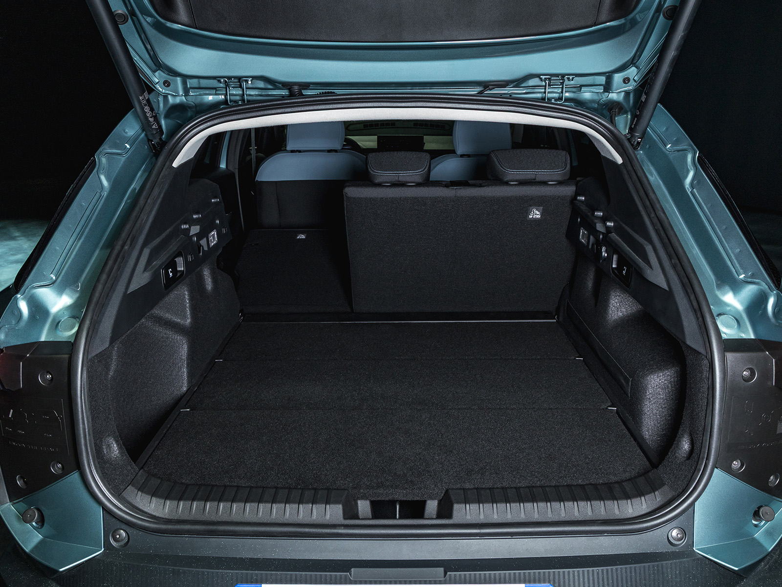 Dacia Striker Erster Eindruck Kofferraum voll