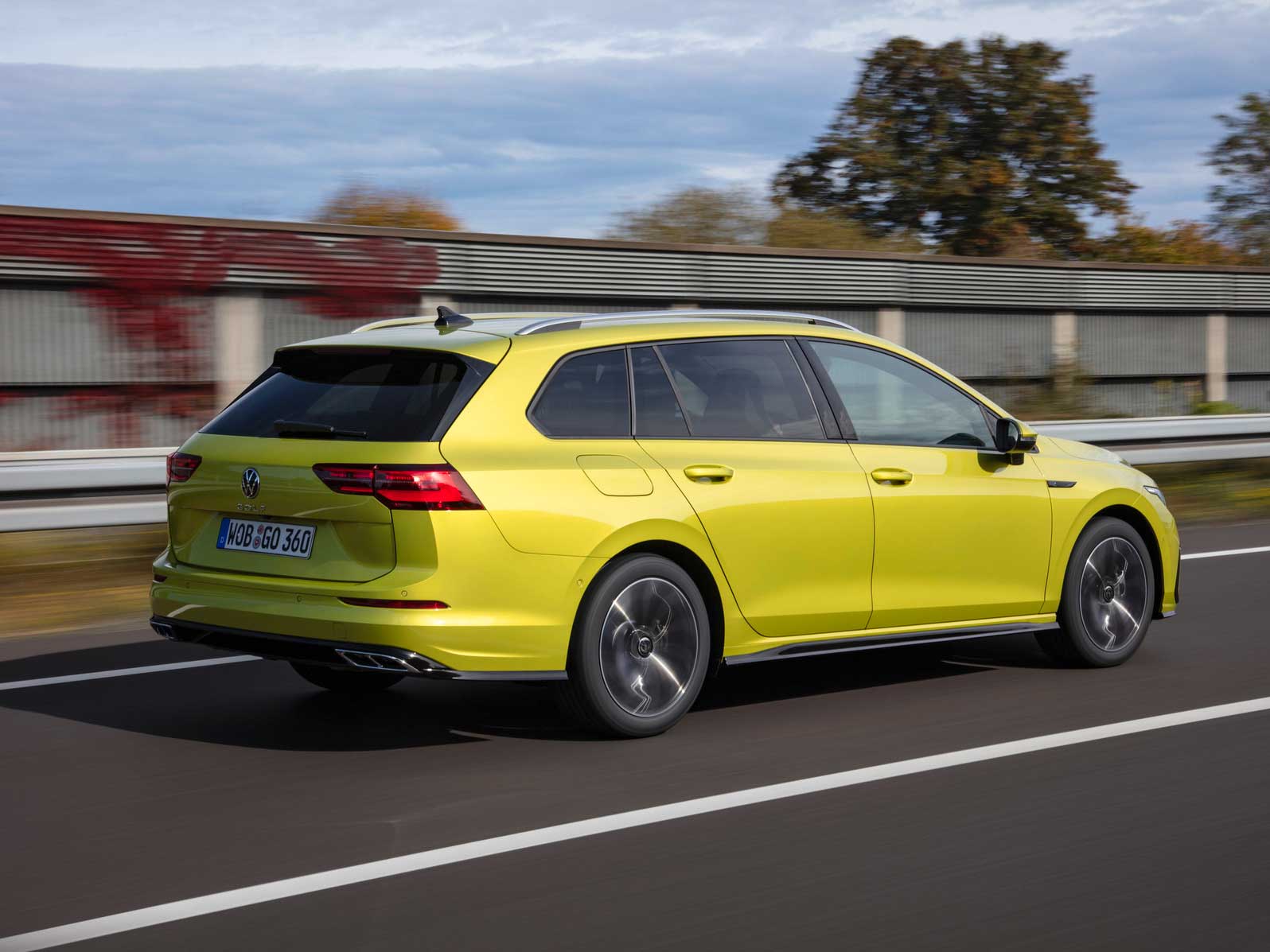 Golf Variant Rear-Side