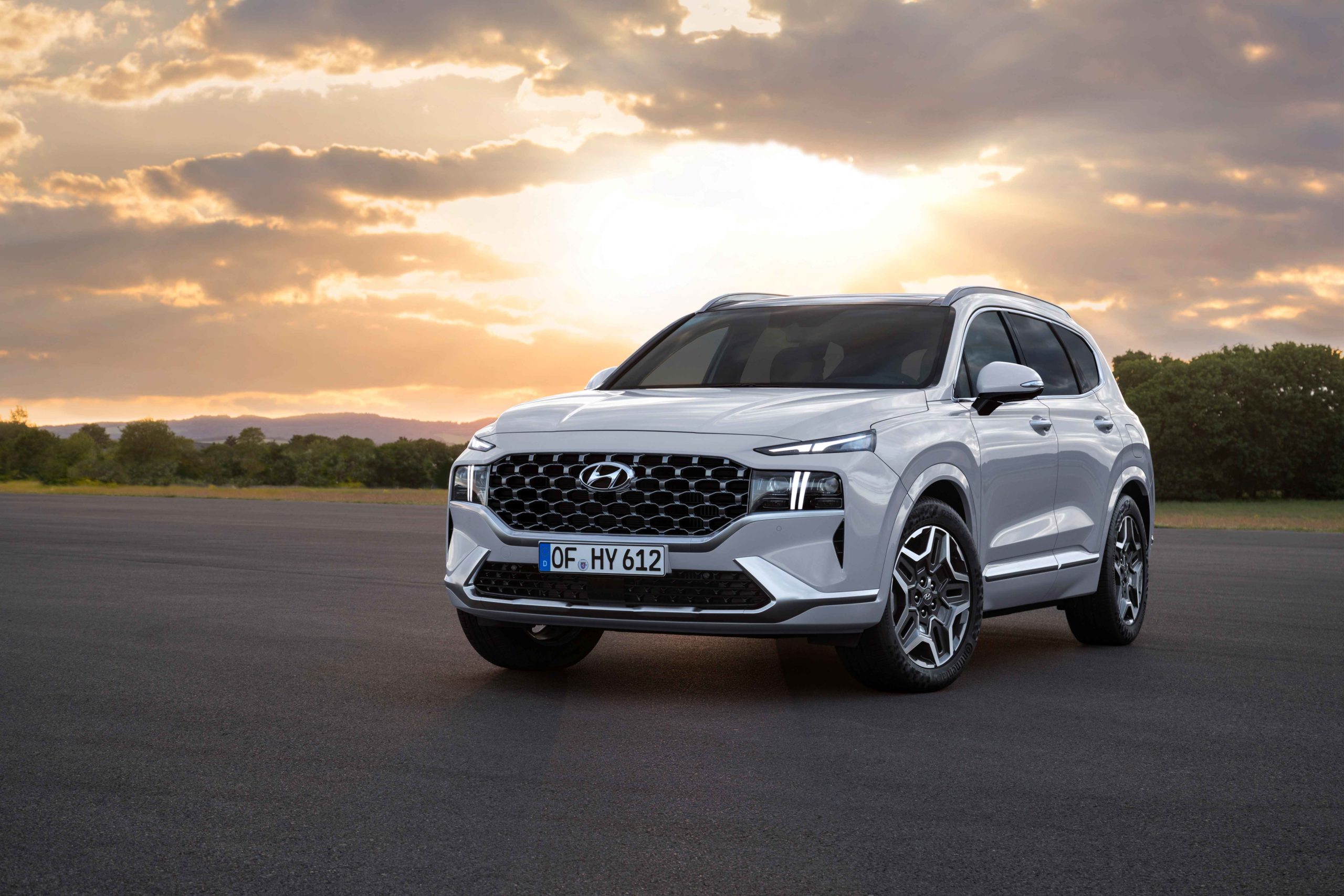 Hyundai Santa Fe Hybrid Preis, Motoren, Ausstattungen und Alternativen