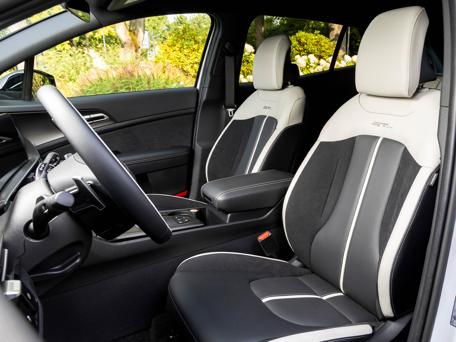 Kia Sportage warum so beliebt Vordersitze