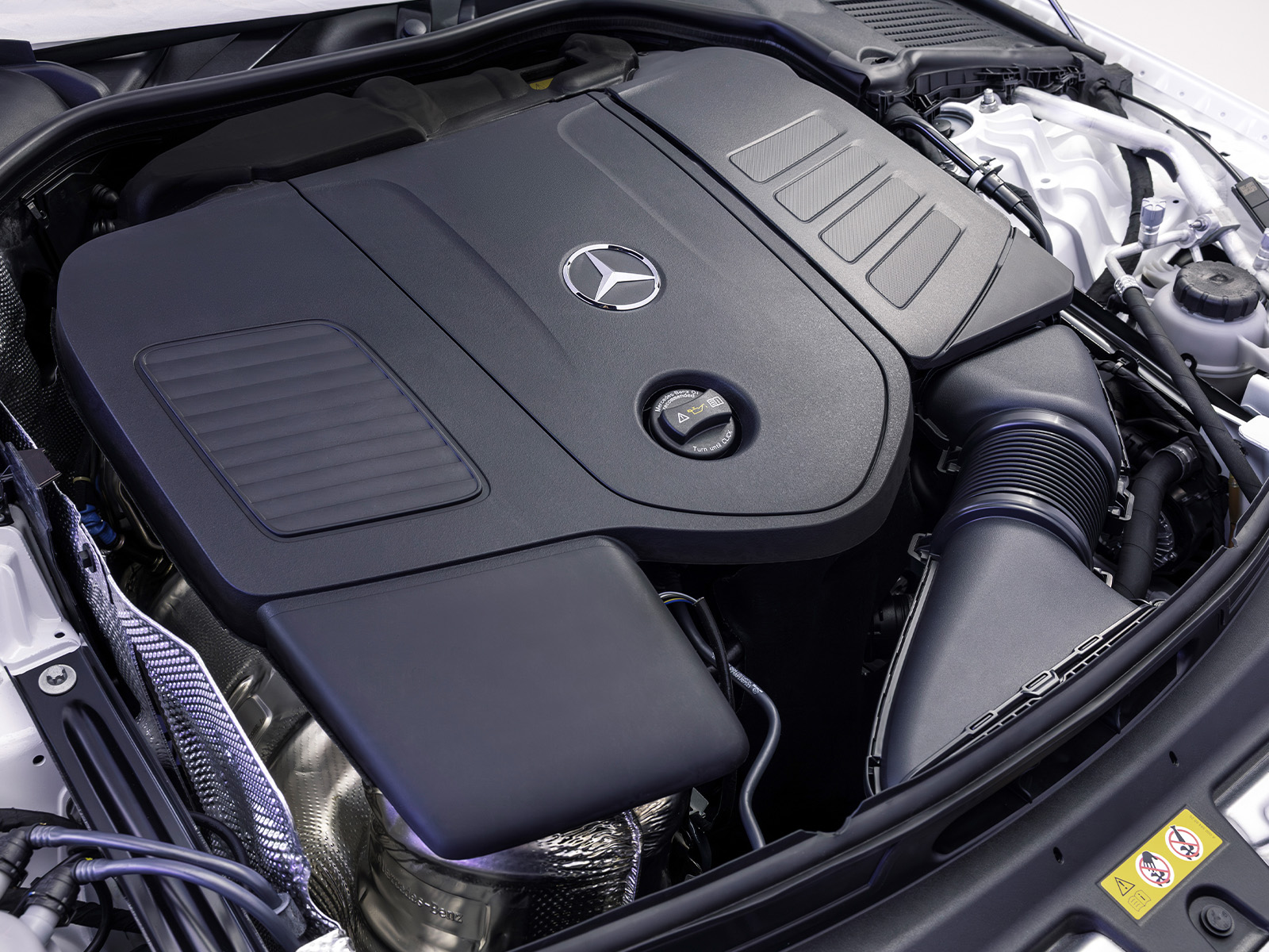 Mercedes Benz C-Klasse Verbrenner-Facelift Motor