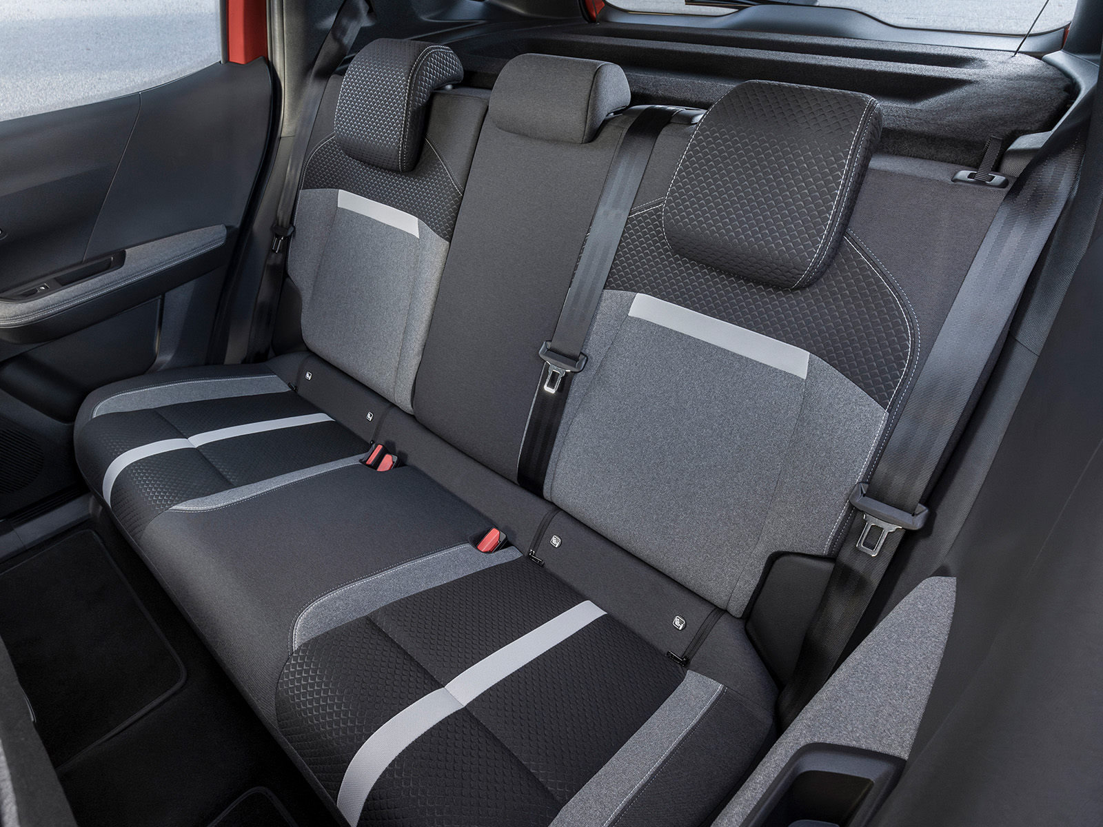 Opel Frontera-e on sale August 2025 Leasing Fond