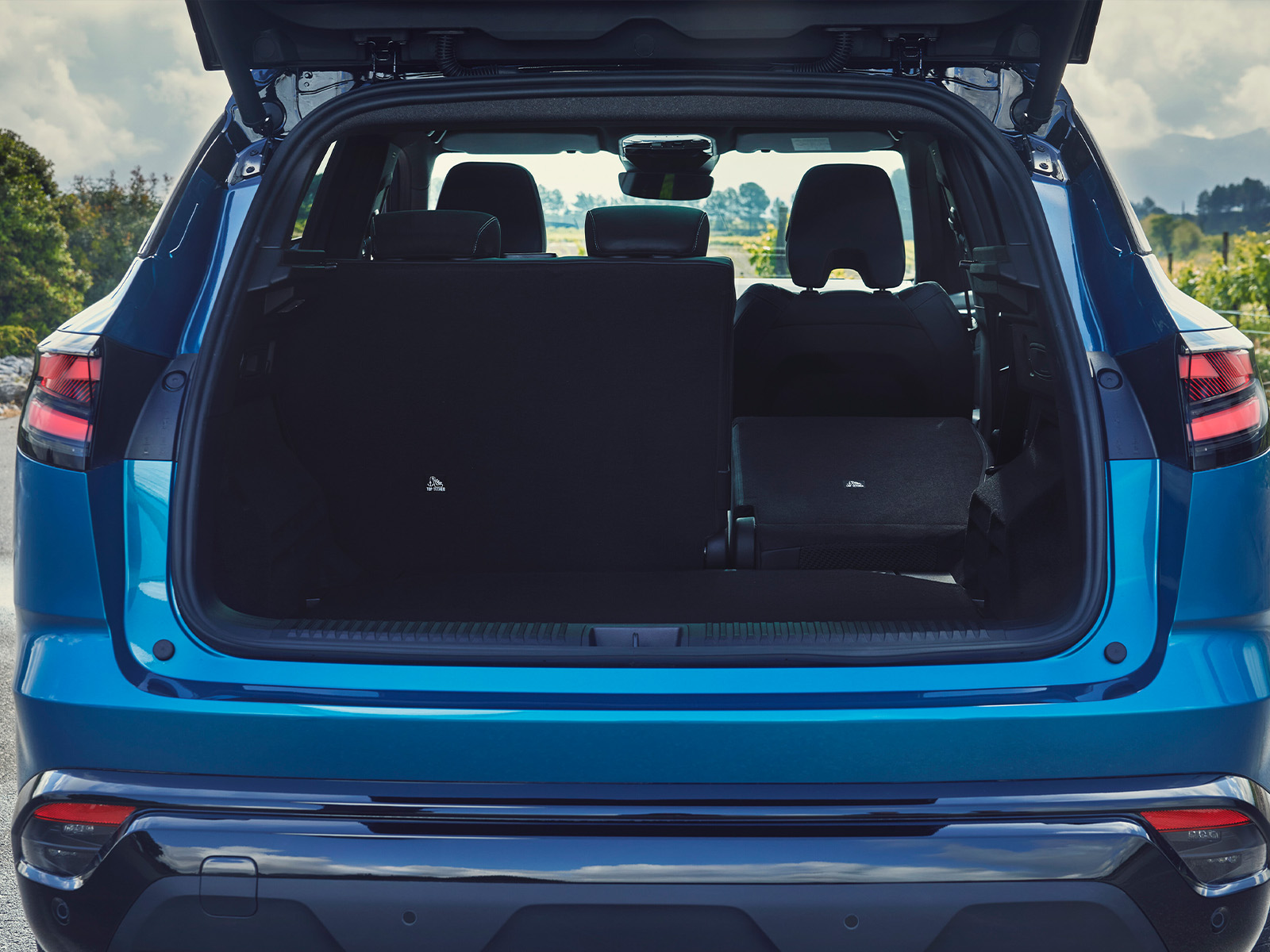 Renault Austral on sale August 2025 trunk