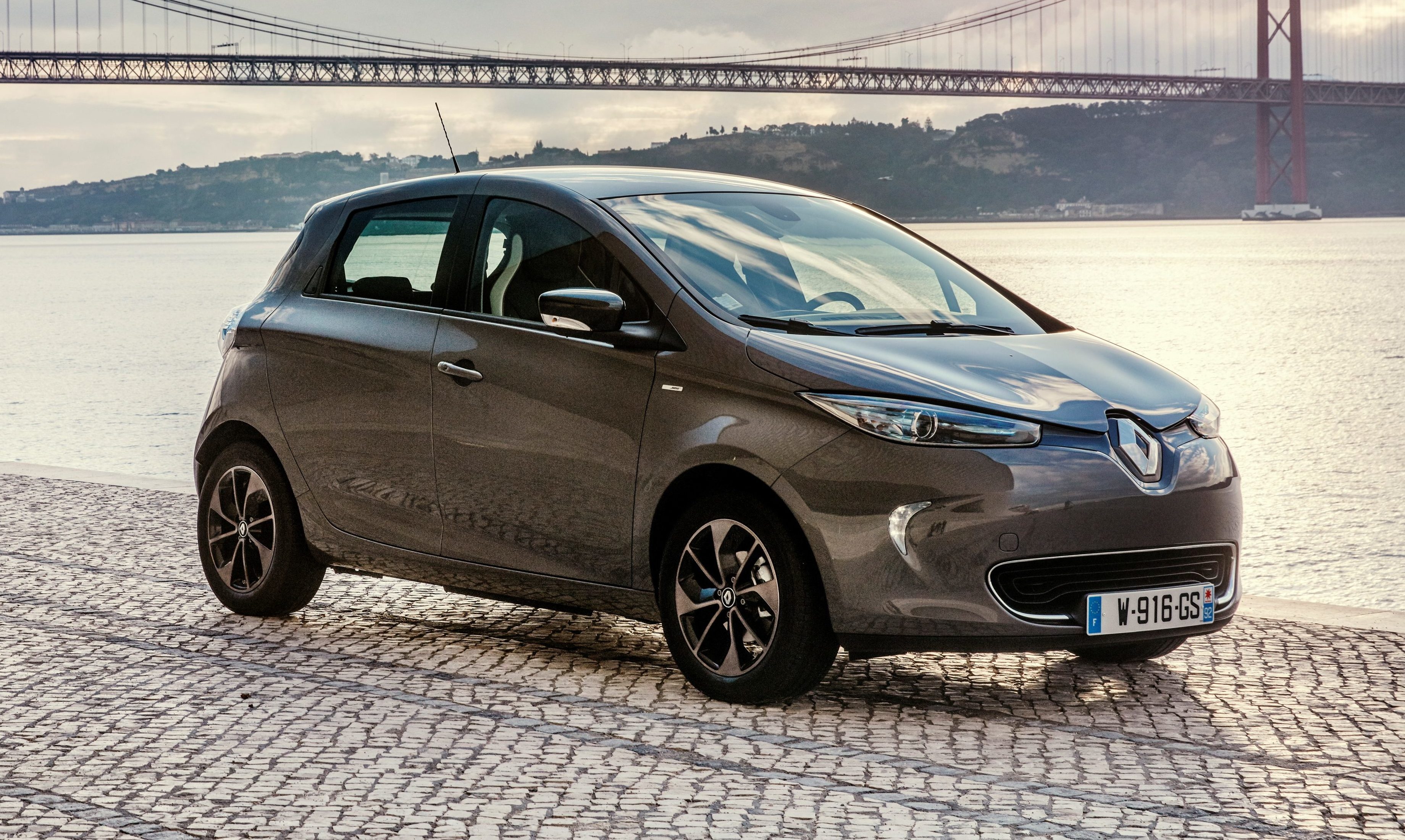 Renault ZOE Test, technische Daten & Preis carwow.de