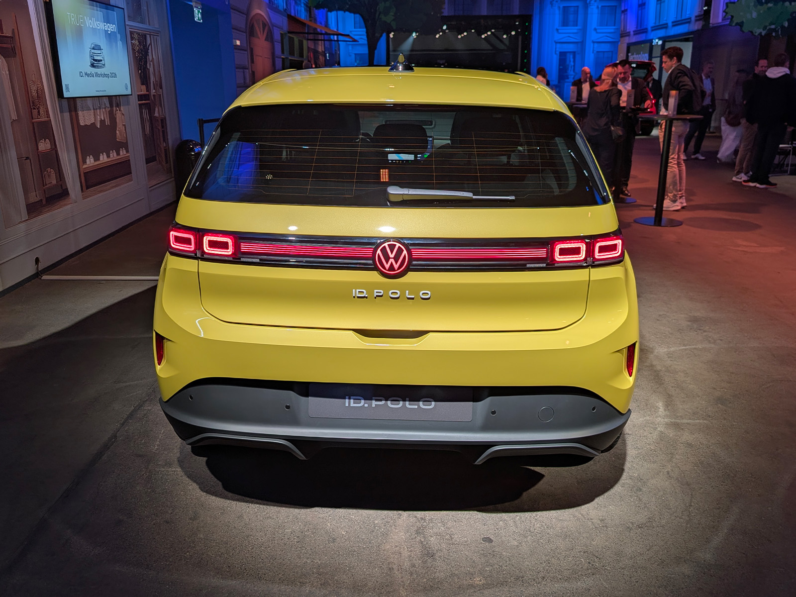 VW ID.Polo Gelb Heckansicht