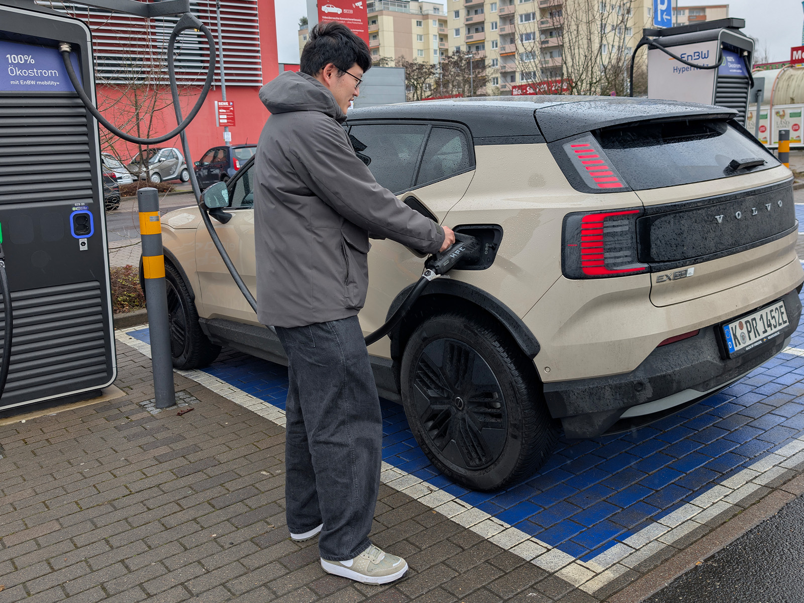 Volvo EX30 Langstrecke Ladevorgang