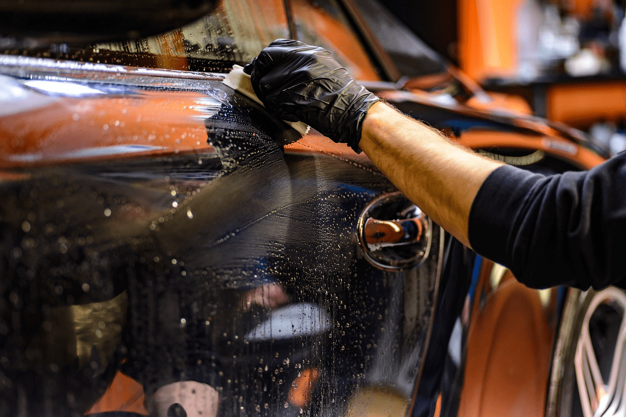 Auto fachgerecht polieren