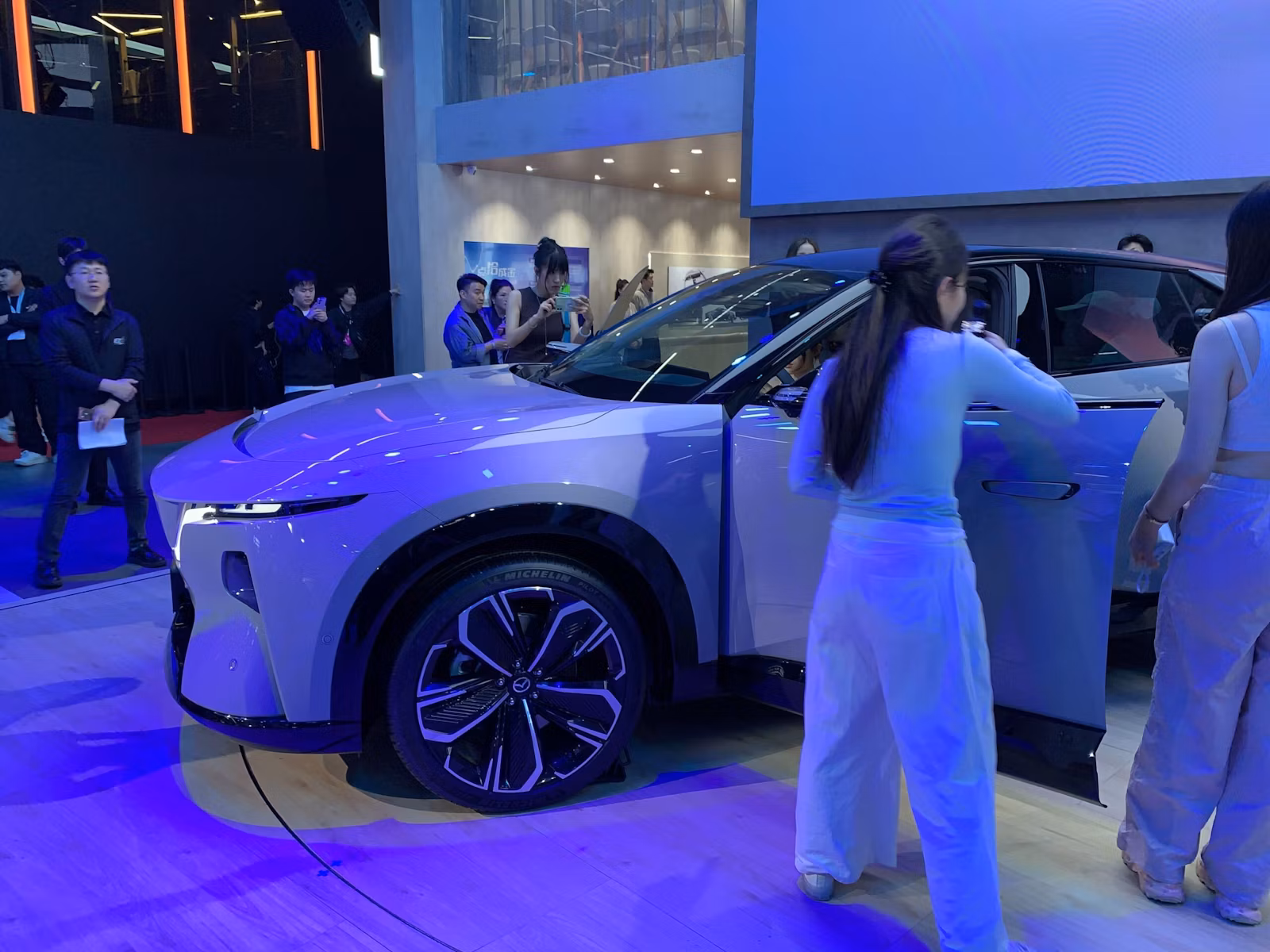 Mazda CX-6e EZ-60 Shanghai Vorstellung