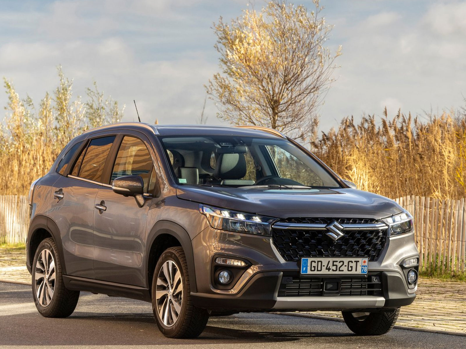 Suzuki S-Cross on sale May 2025 static