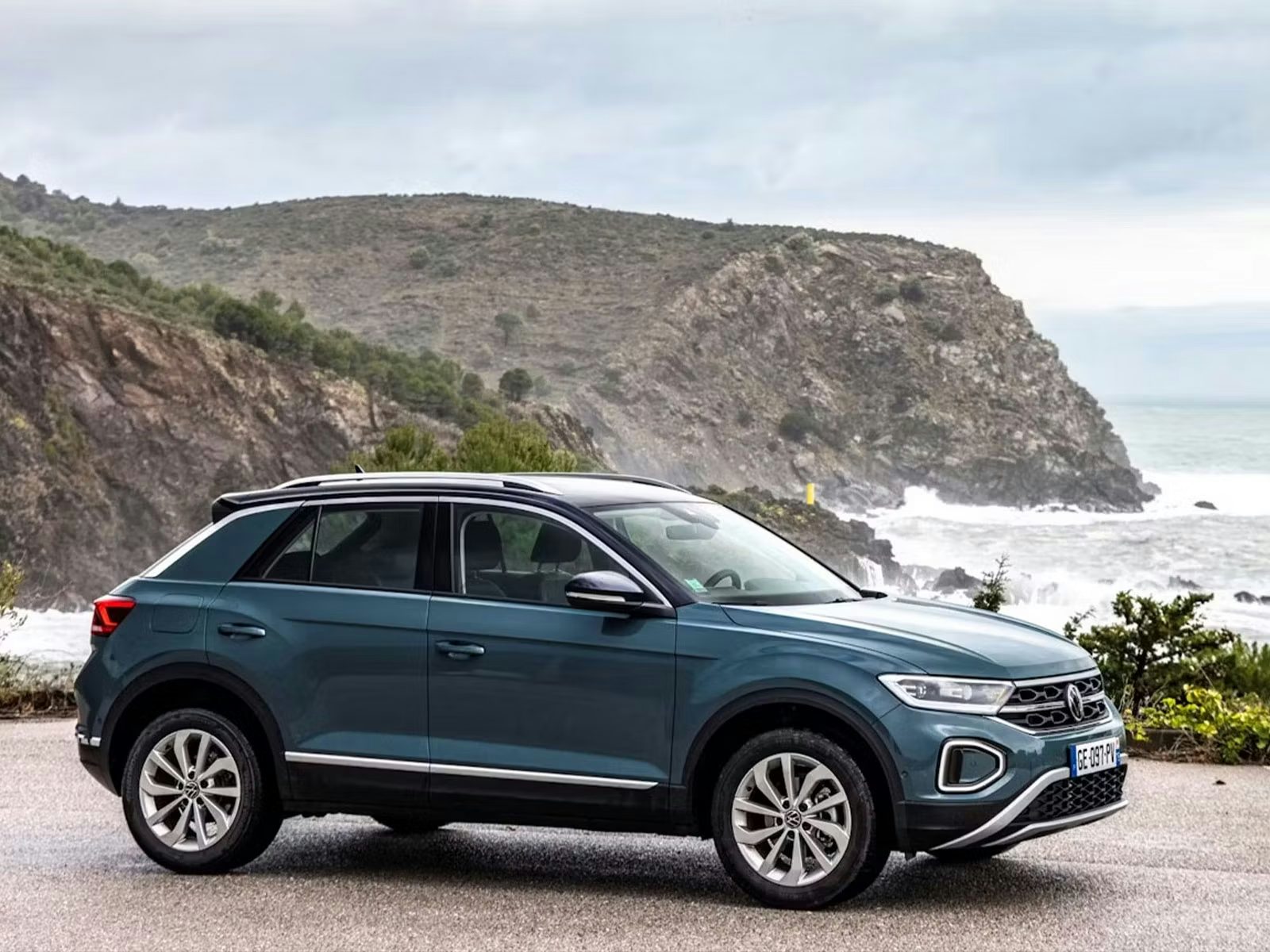 VW T-Roc on sale July 2025 View